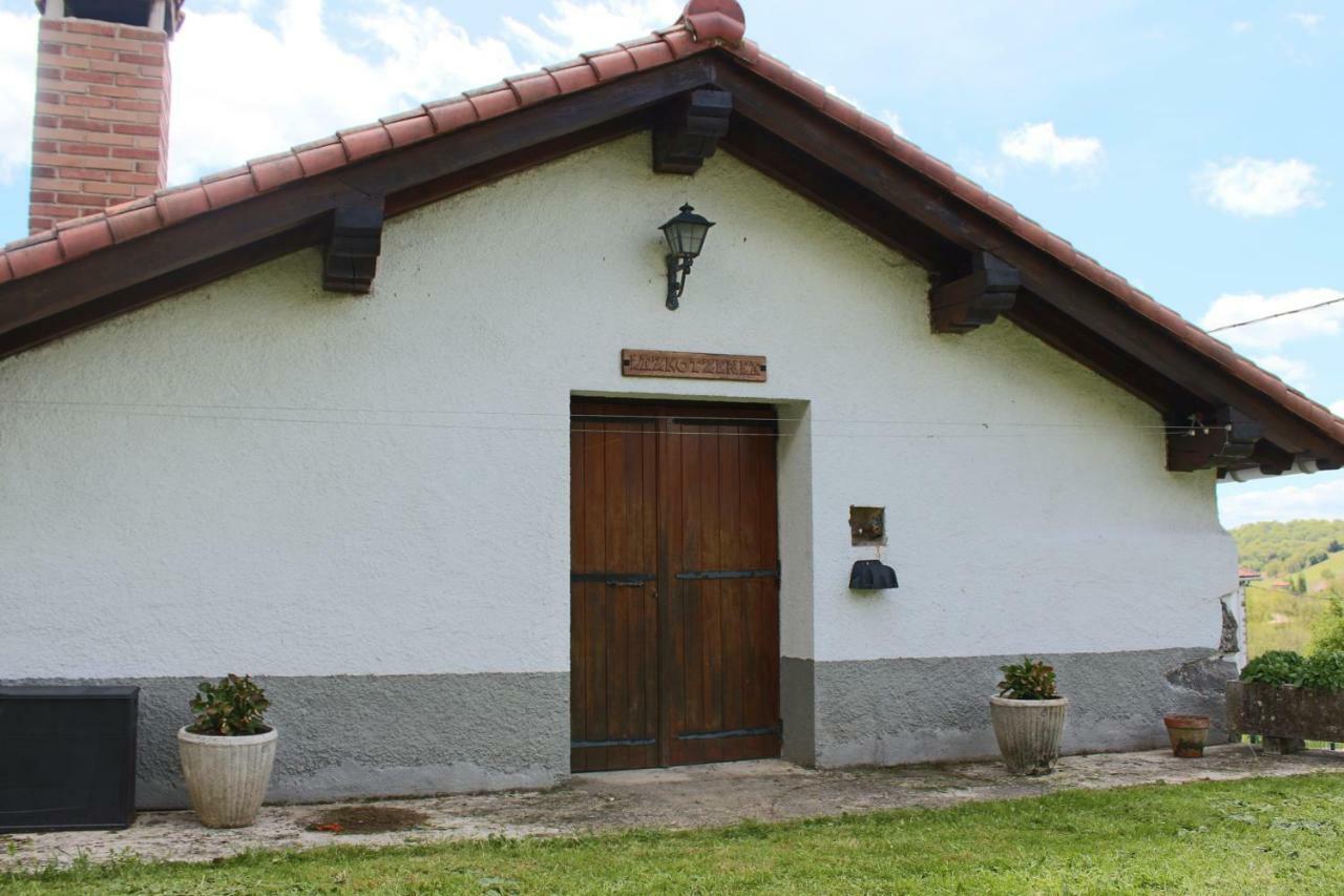 Lazkotzenea Pension Mezkiriz Buitenkant foto